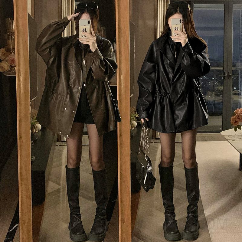 여성 빅사이즈 루즈핏 오버핏 하이넥카라 드로우스트링 허리스트링 레더자켓 인조가죽 점퍼 아우터 중장기장 시크 데일리 간절기 봄 가을 프레피 캐주얼 힙한 패션 외투 코트 - 상품 이미지
