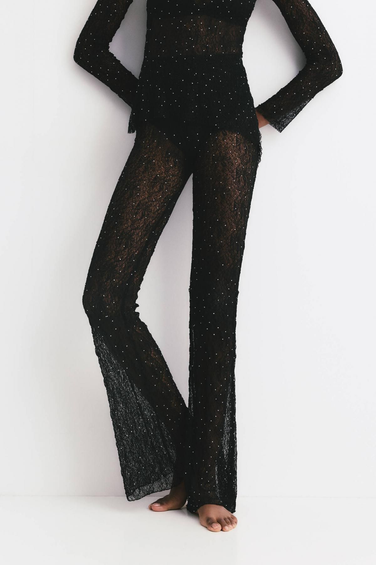풀앤베어 글리터 라인스톤 레이스 플레어 팬츠 7674/346 BLACK - 상품 이미지