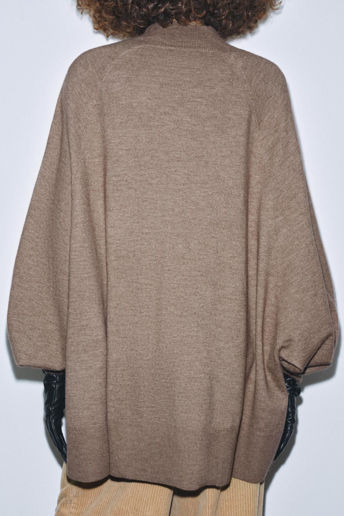 자라 오버사이즈 하이넥 니트 스웨터 2893/158 BROWN / TAUPE - 상세 이미지 4