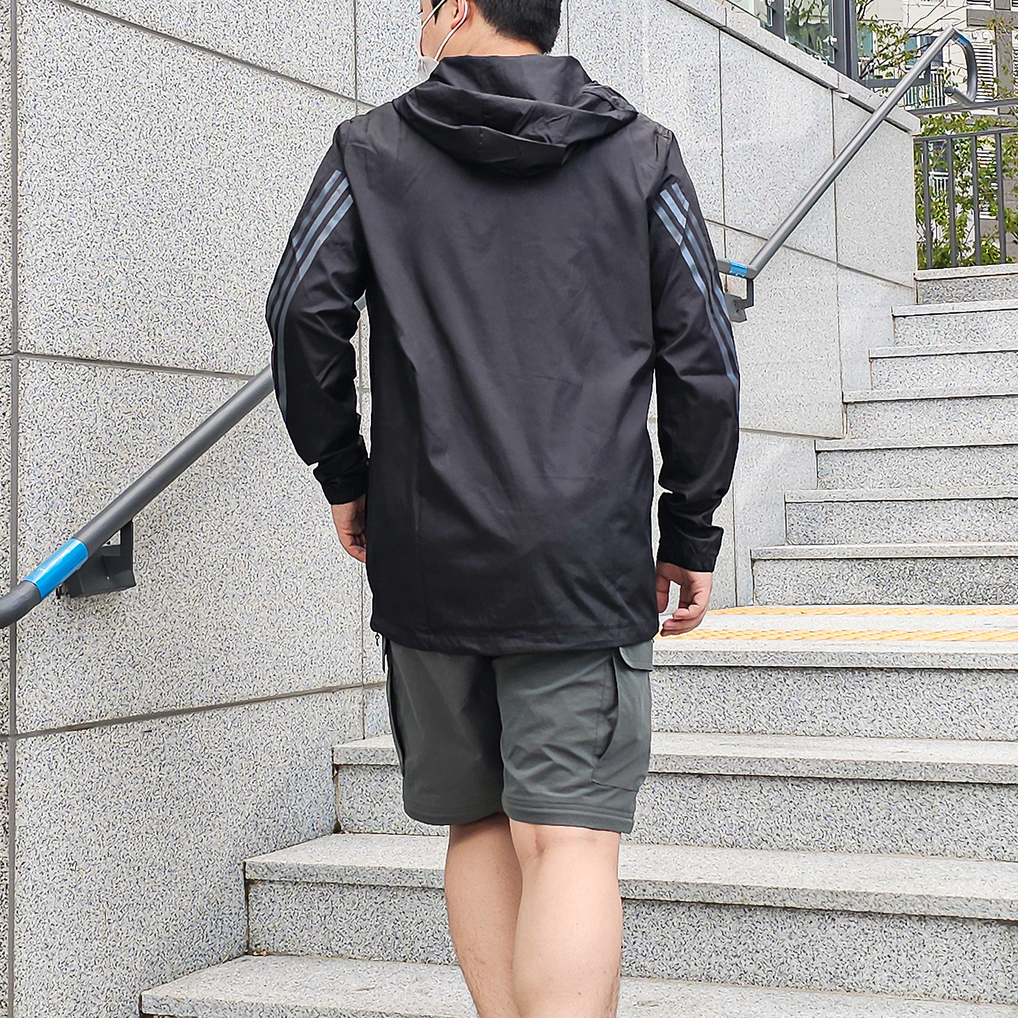 아디다스 우븐 오버핏 경량 바람막이 윈드브레이커 아노락 러닝 자켓 땀복 HN2878블랙, S 이미지 8