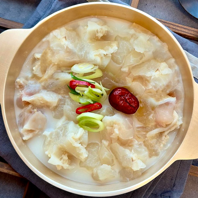 맛꾼 스지 가득한 도가니탕 사골 설렁탕 곰탕