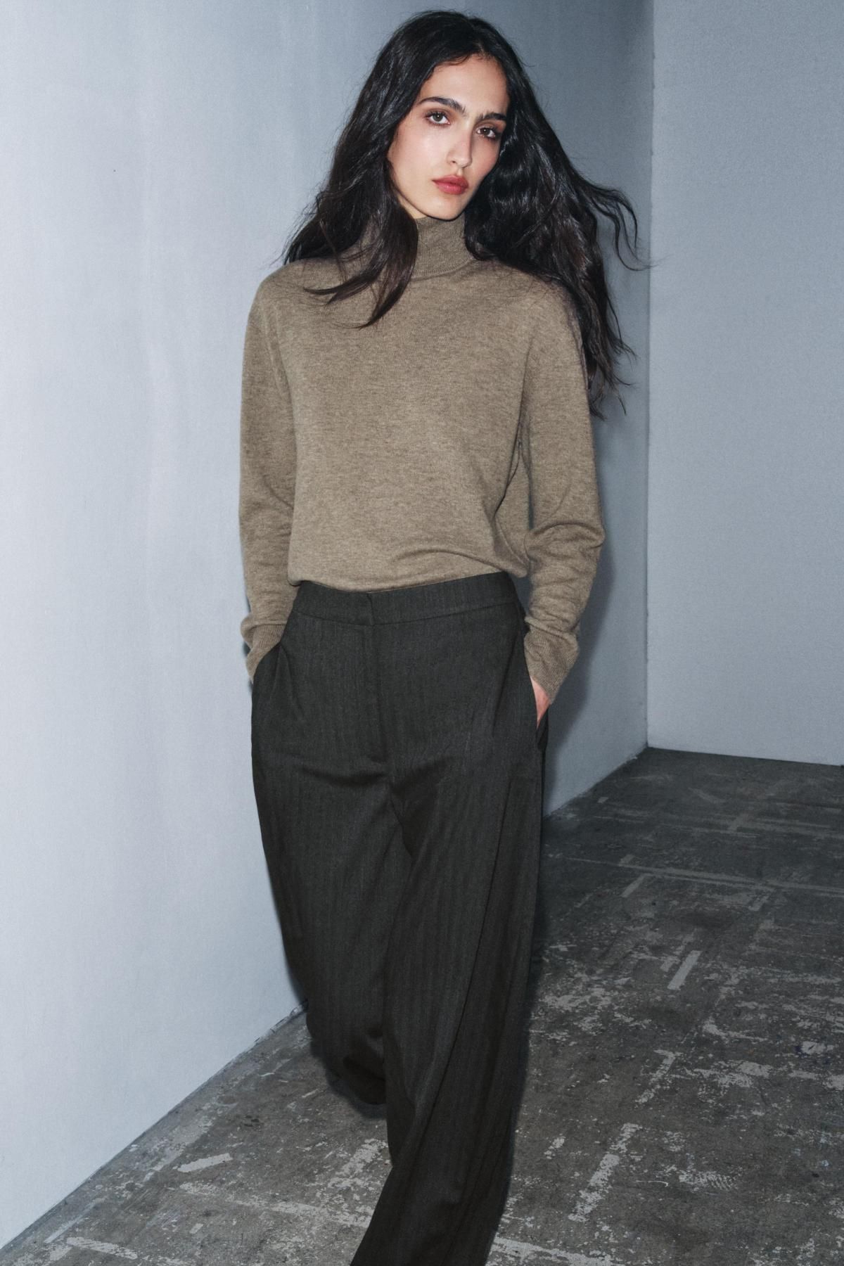 자라 테크니컬 헤링본 텍스처 벌룬 슬랙스 팬츠 7149/246 ANTHRACITE GREY - 상세 이미지 4