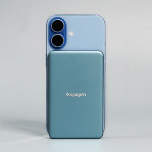 슈피겐 Qi2 맥세이프 기내 반입 보조배터리 5000mAh EA2205M... 개봉기 | 실사용 후기 - 상품 이미지 3