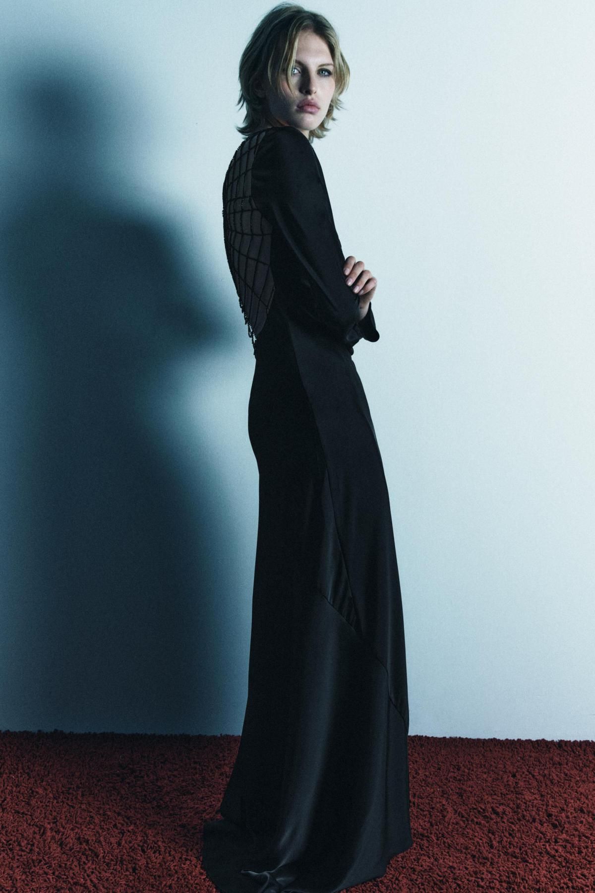 자라 한정판 새틴 스파이더웹 백 롱 원피스 5344/609 BLACK - 상세 이미지 5