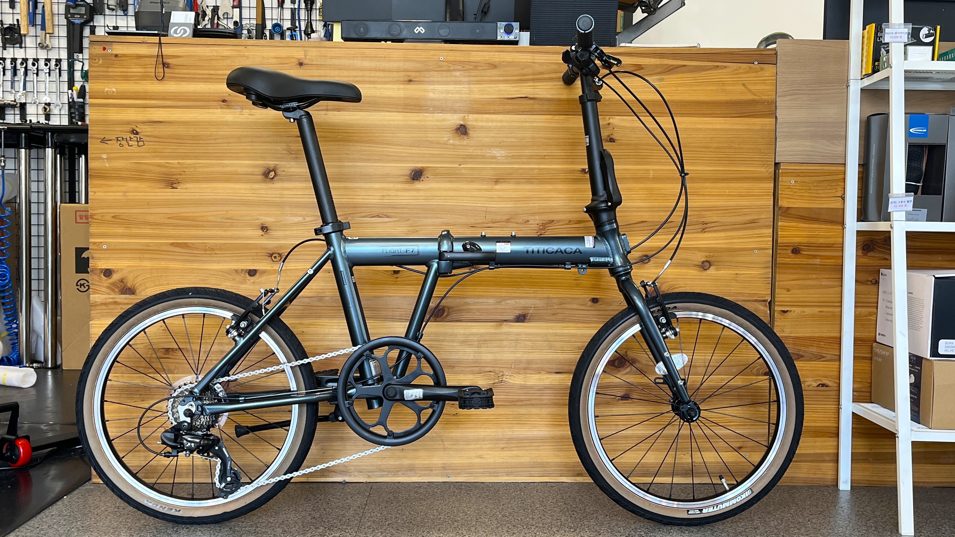 티티카카 플라이트 F7 - 시마노7단,알루미늄 접이식 미니벨로 자전거,F7 무광 화이트 반조립 이미지 3