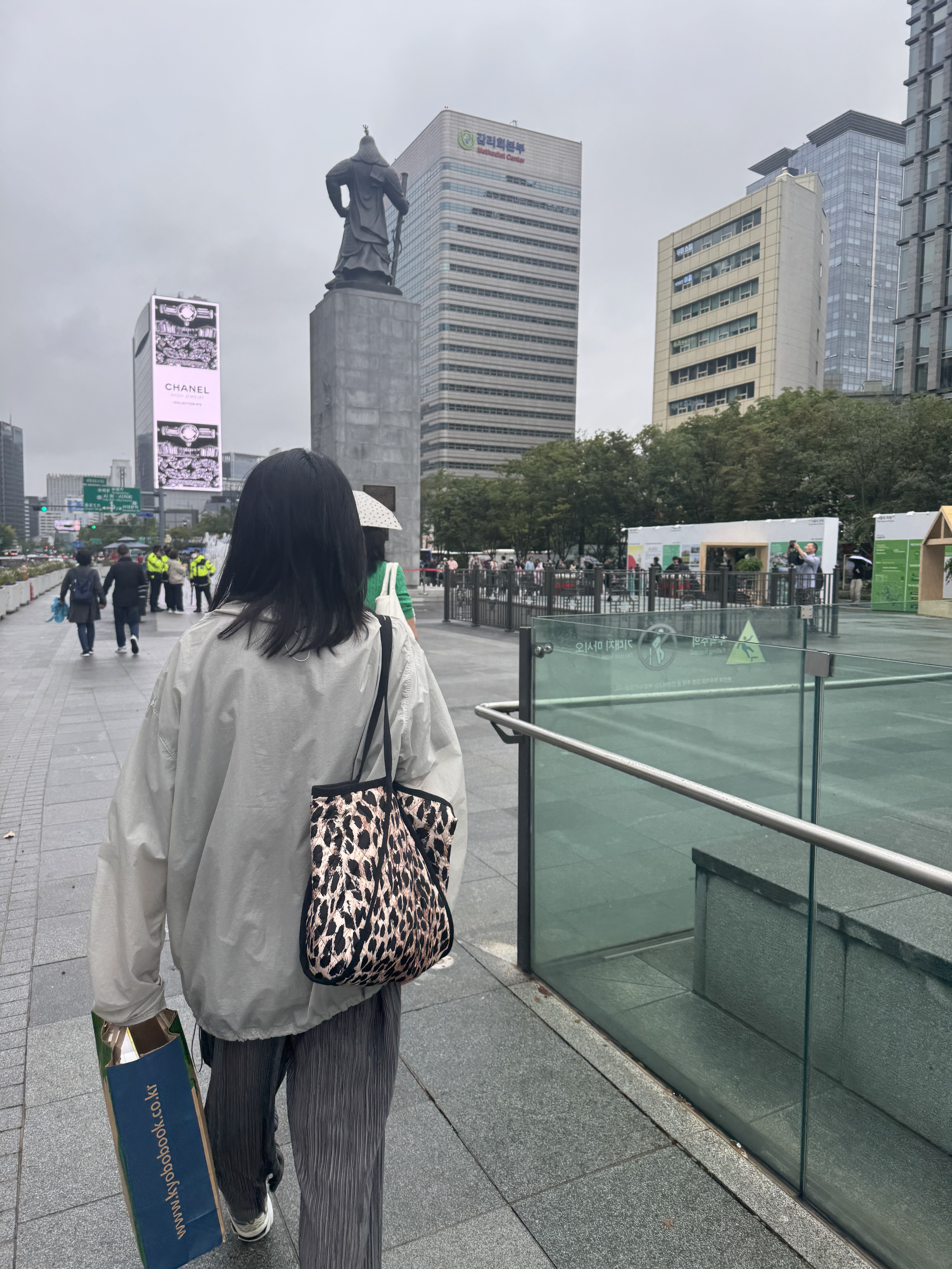 선데이바이선샤인 레오파드에코백 호피가방 누빔숄더백 - 상세 이미지 4
