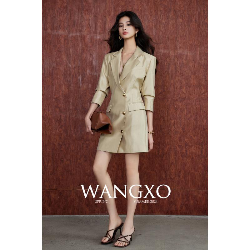 여성 광택이 세련된 슬림핏 웨이스트 긴팔 라펠 롱원피스 우아한 패브릭 셔링 왕리본블라우스 골드 A - 상세 이미지 3