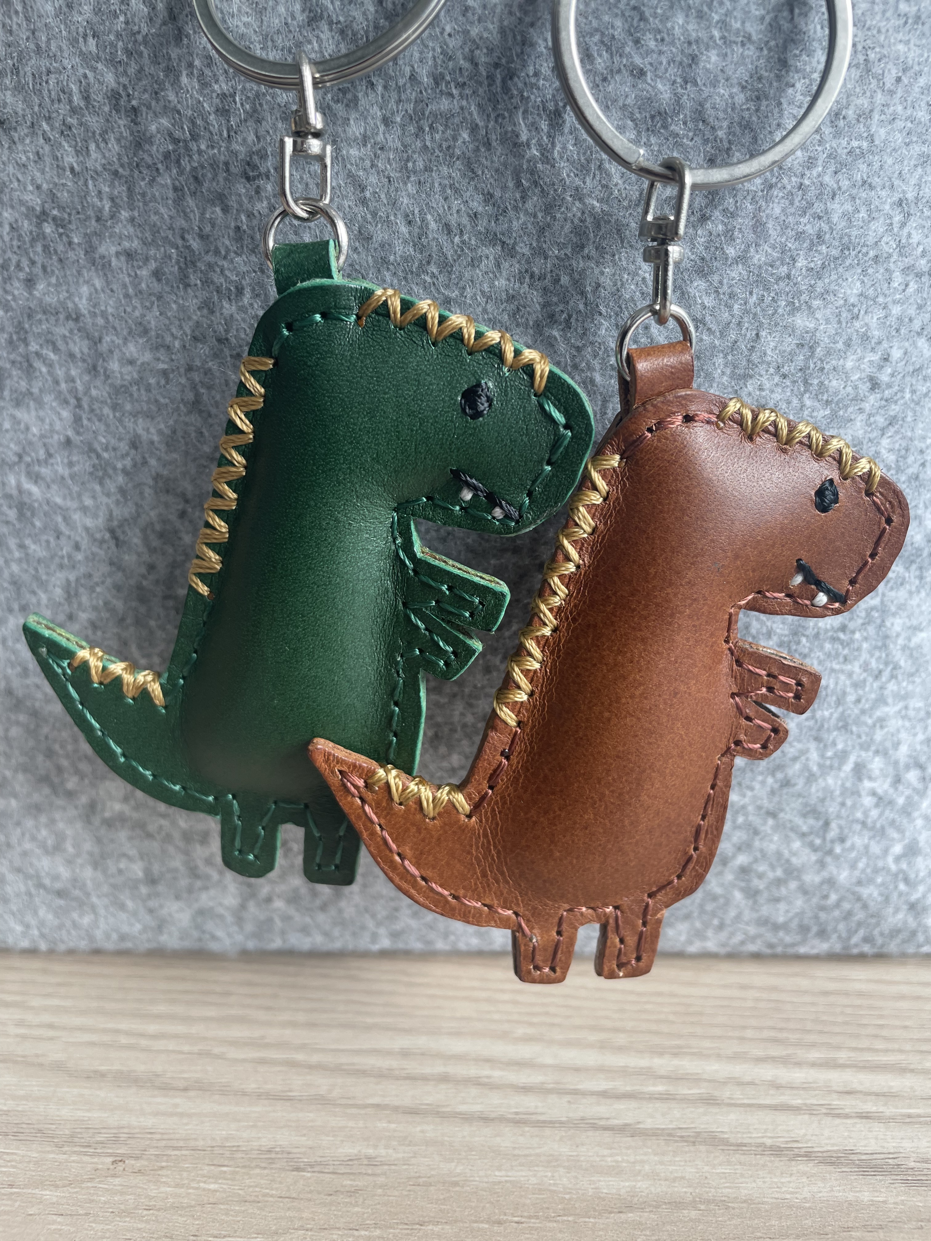 핸드메이드 귀여운 공룡 가죽 키링 Cute Dinosaur Keychain BIH - 상세 이미지 2