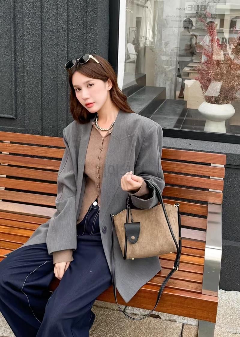 여성 소가죽 토트백 가을 겨울용 고급스러운 스웨이드 소재 소형 버킷백 출퇴근용 핸드백 - 상세 이미지 3