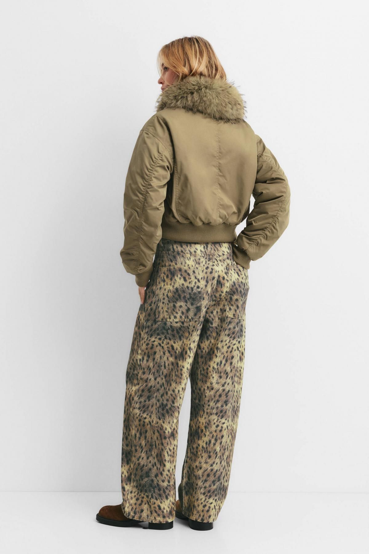 풀앤베어 퍼카라 볼륨핏 테크니컬 봄버 자켓 7700/339 KHAKI - 상세 이미지 4