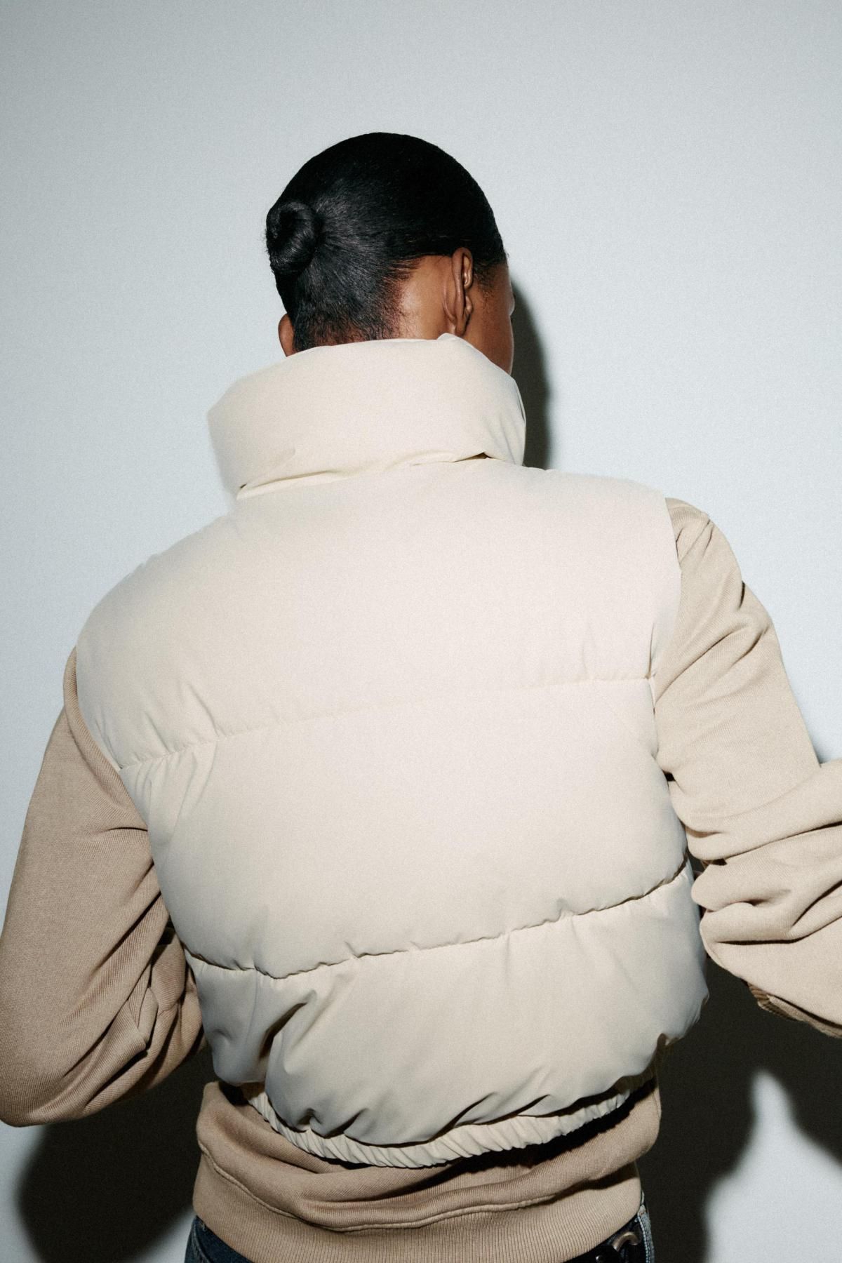 자라 테크니컬 라이트패딩 하이넥 베스트 4749/794 LIGHT BEIGE - 상세 이미지 5