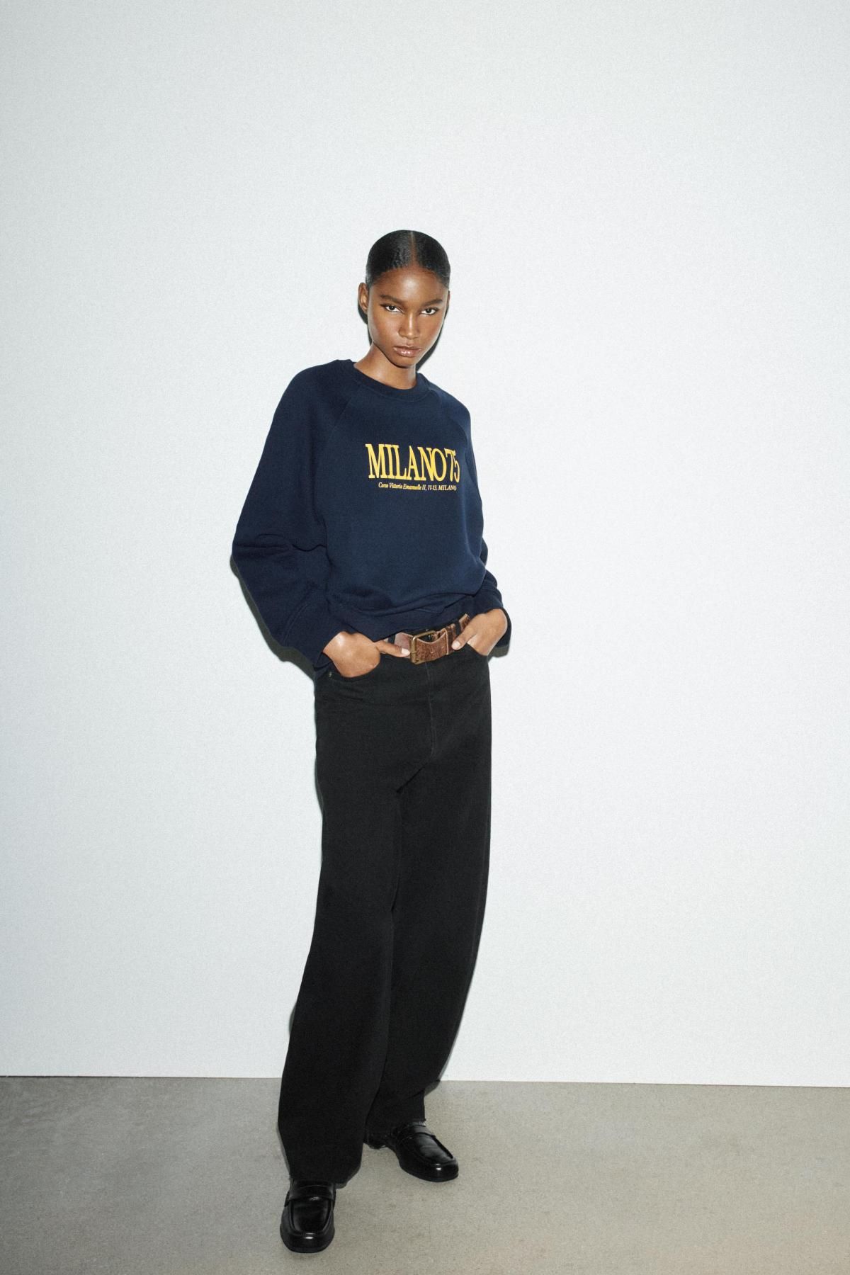 자라 스트리트 텍스트 라운드넥 스웨트셔츠 4174/024 NAVY - 상세 이미지 2
