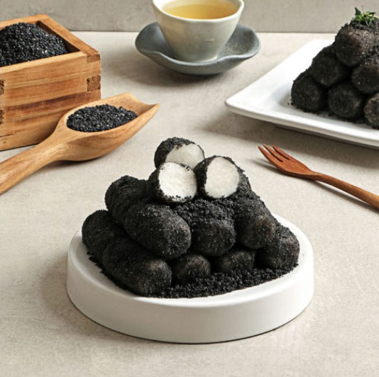 (식사대용) 제주고산 쑥인절미 1kg + 흑임자인절미 750g - 상세 이미지 2