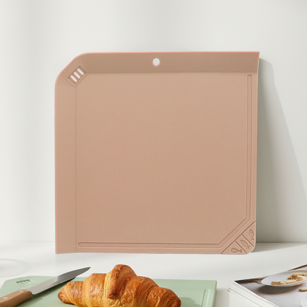 홈앤미 국내생산 TPU 오브제 드비앙 주방 이유식 캠핑 겸용 도마 미니(S / 210x210mm), 리치핑크 - 메인 이미지
