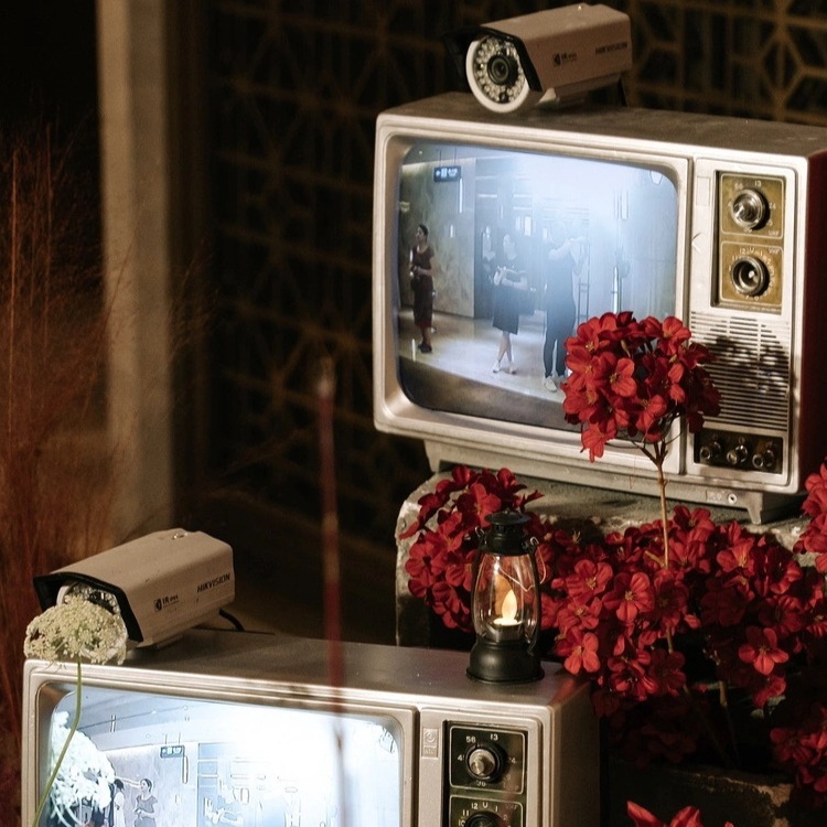 옛날 TV 포토존 티비 송출기 오래된 레트로 전시용 모형 복고 텔레비전 흑백 골동품 - 상세 이미지 3