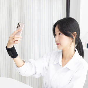 헬스 스트랩 얇은 손목보호대 엄지 테니스 손목 아대 밴드 건초염 tfcc 운동러 솔직 후기 | 실사용 리뷰 - 상품 이미지 3