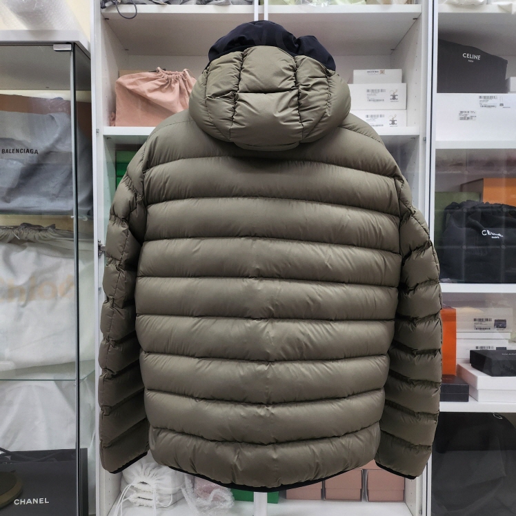 몽클레르 로고 패치 아룩스 후드 다운 패딩 다크 그린1A001 14596K7 818D - 상세 이미지 3