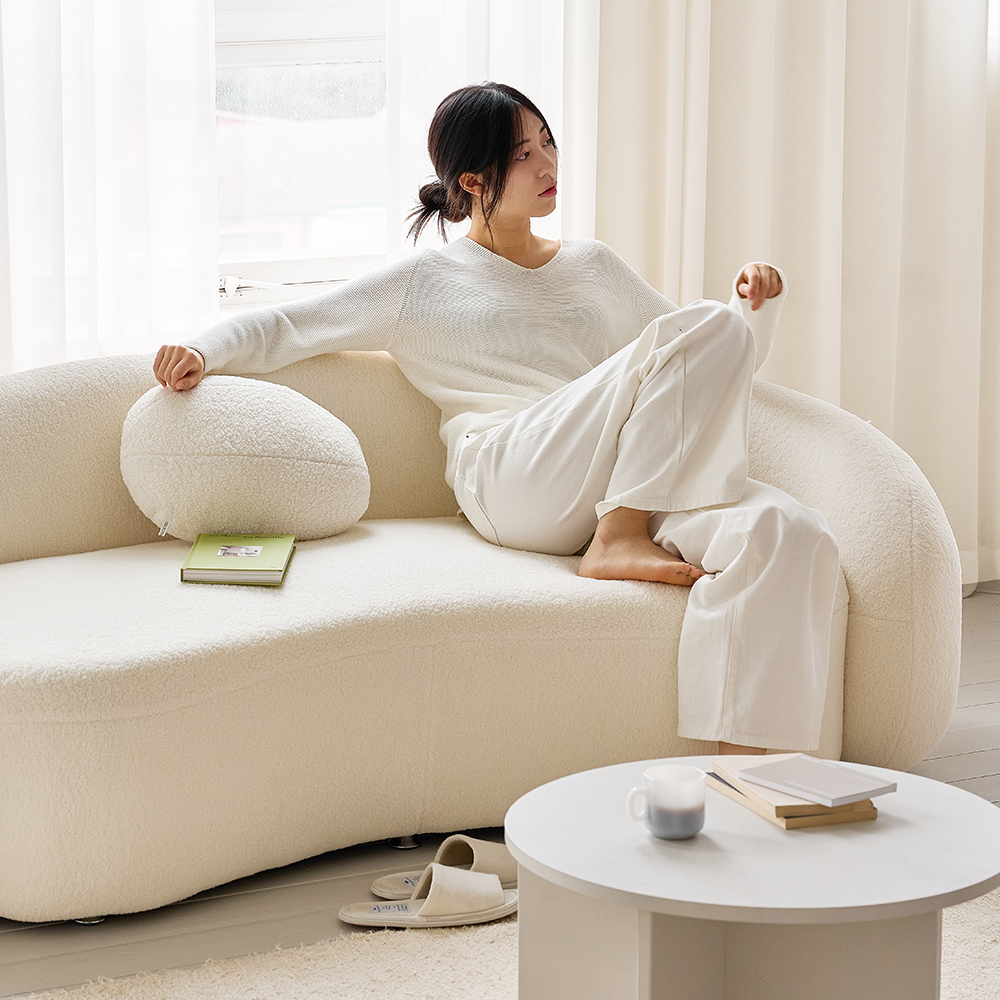 (희망일배송) 미뇽C 양털 소파 카페 호텔 라운지 부클레 패브릭 3인용 소파