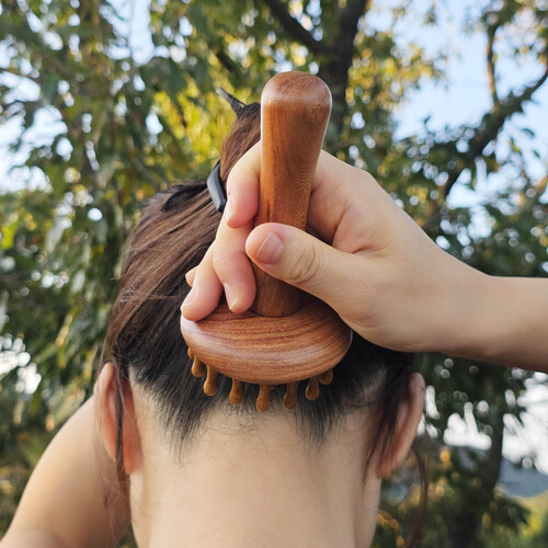 시골감성마켓 우드 핸디 괄사 전신 두피 지압 림프 마사지기 이미지 8