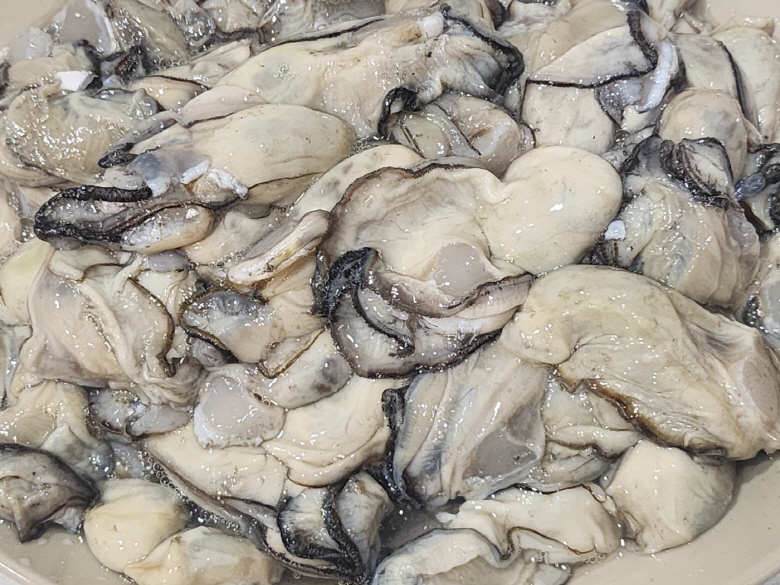 통영 제철 통통 깐 생굴 1kg - 상세 이미지 2