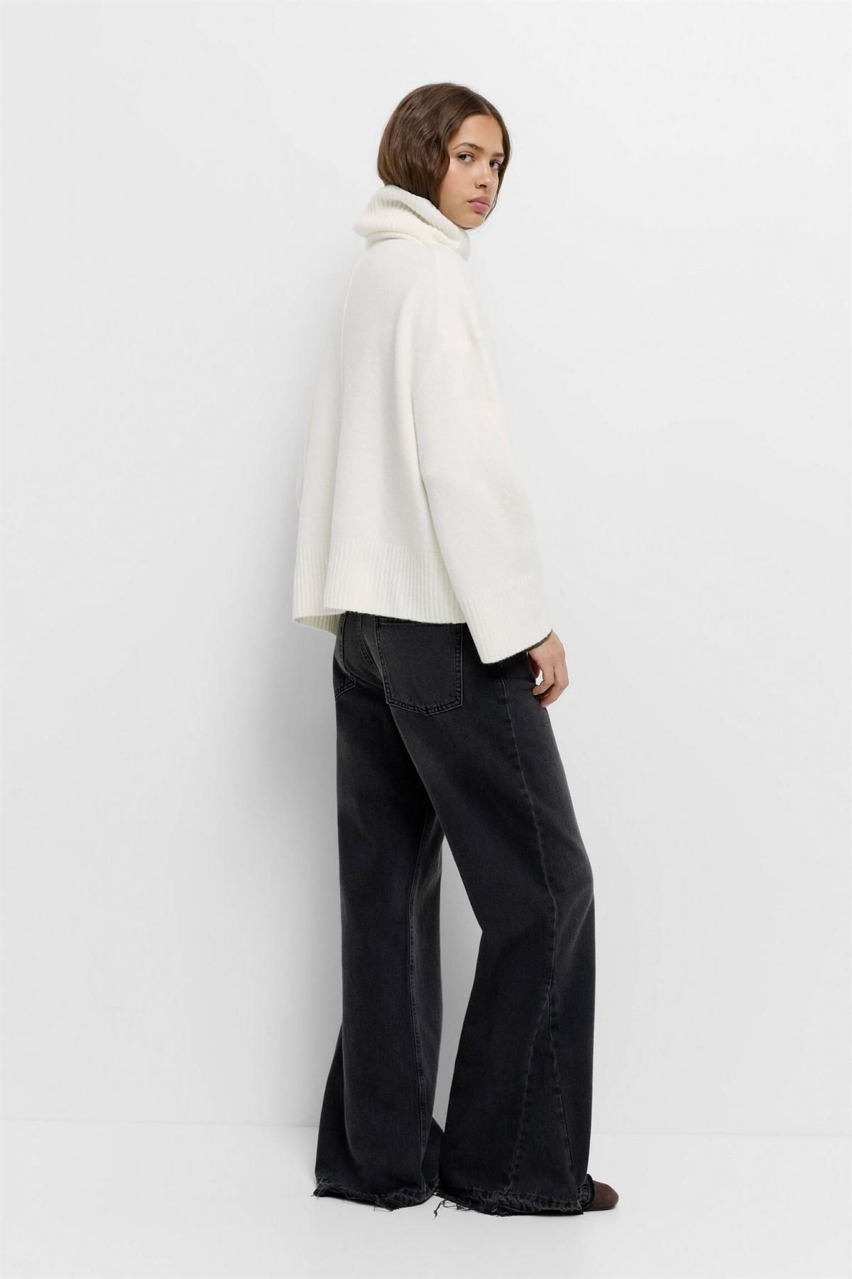 풀앤베어 소프트 울블렌드 하이넥 니트 스웨터 7550/338 OFF WHITE - 상세 이미지 4