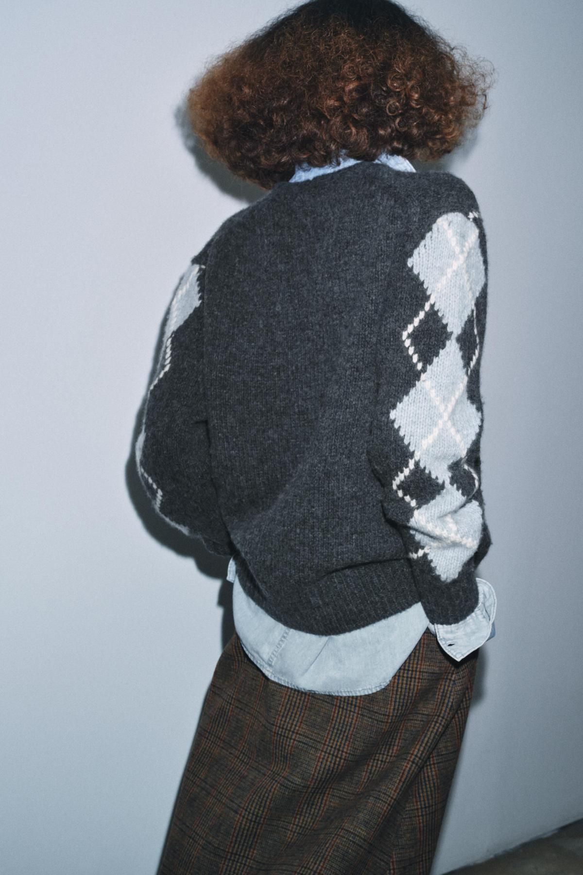 자라 아가일 패턴 브이넥 울 가디건 2893/139 GREY / BLUE - 상세 이미지 4