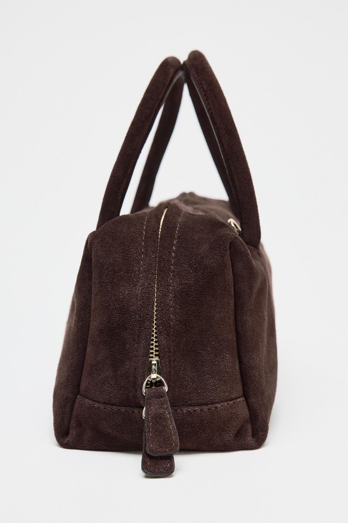 자라 프리미엄 스웨이드 토트 크로스백 SPLIT SUEDE BOWLING BAG 6552/610 CHOCOLATE - 상세 이미지 5