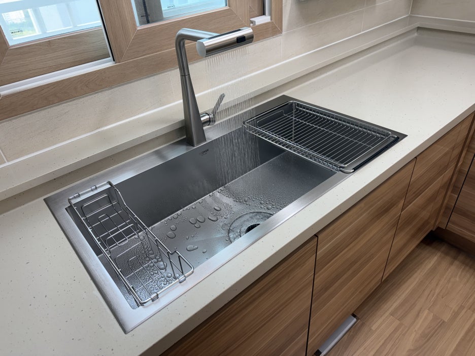 사각싱크볼 교체 백조 아티잔 주방 싱크대 폭포수전