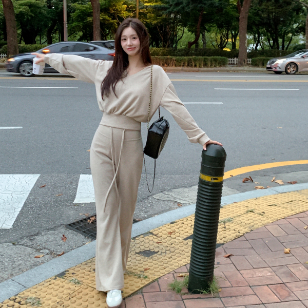 피치기모 브이넥 맨투맨 부츠컷 밴딩팬츠 트레이닝 세트 st2980 - 상품 이미지
