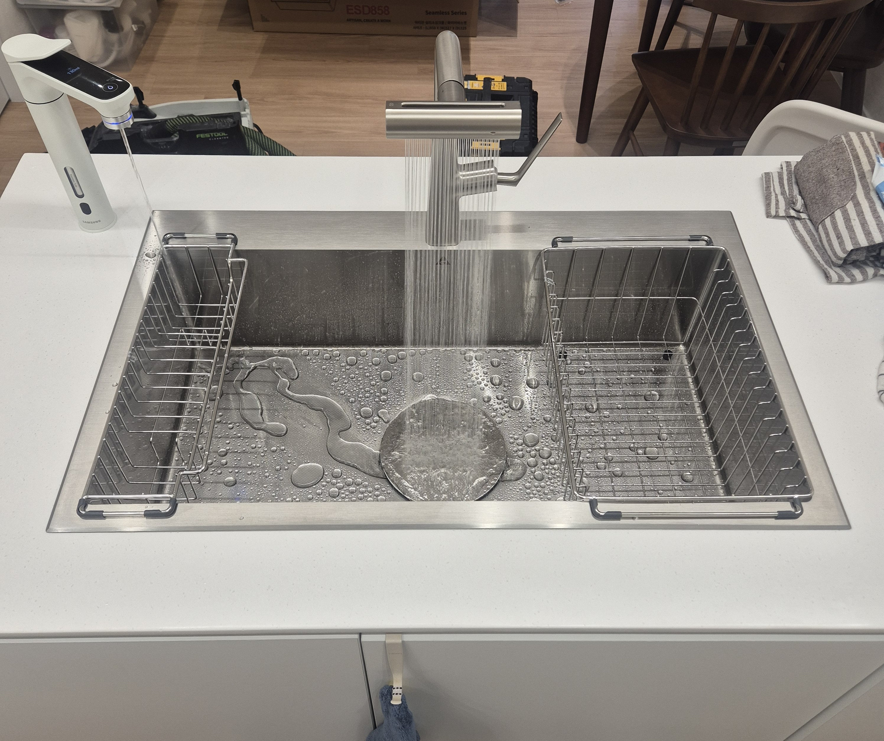 사각싱크볼 교체 백조 아티잔 주방 싱크대 폭포수전