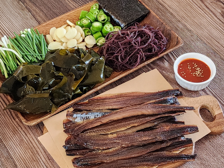 당일출고 구룡포 수작업 꽁치 과메기 20쪽 풀세트 야채,김,초장 - 상세 이미지 3