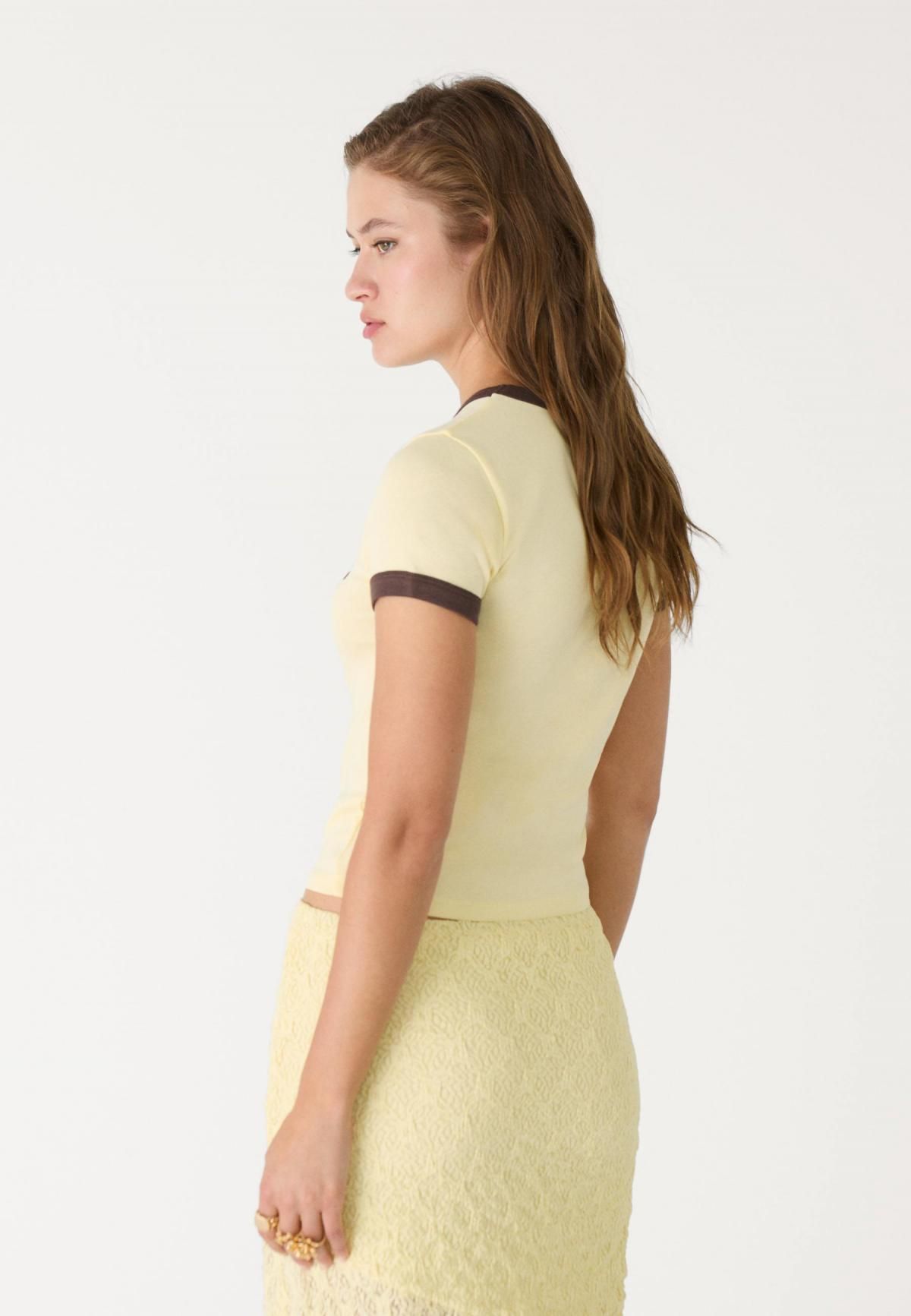 스트라디바리우스 레터링 배색 라운드넥 반팔 티셔츠 8070/600 PASTEL YELLOW - 상세 이미지 5