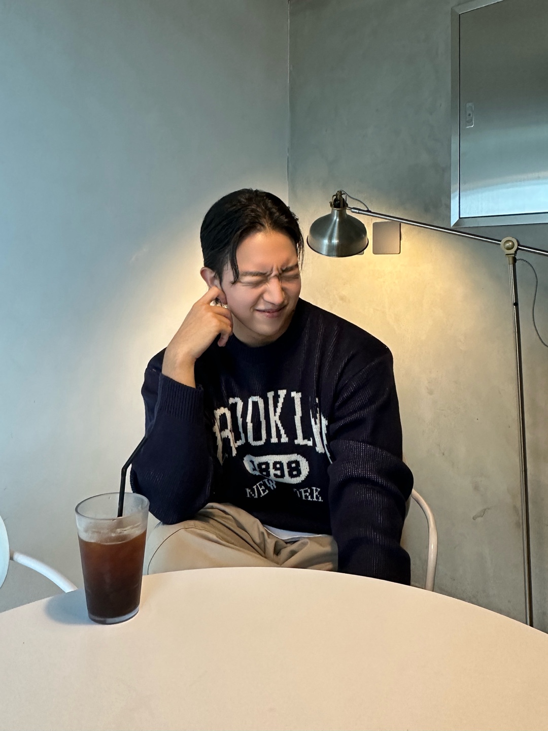 남자가을니트 네이비니트 남자케이블스웨터 - 상세 이미지 3