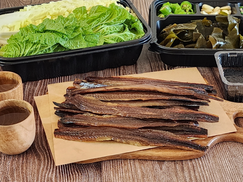 당일출고 구룡포 수작업 꽁치 과메기 20쪽 풀세트 야채,김,초장 - 상세 이미지 5