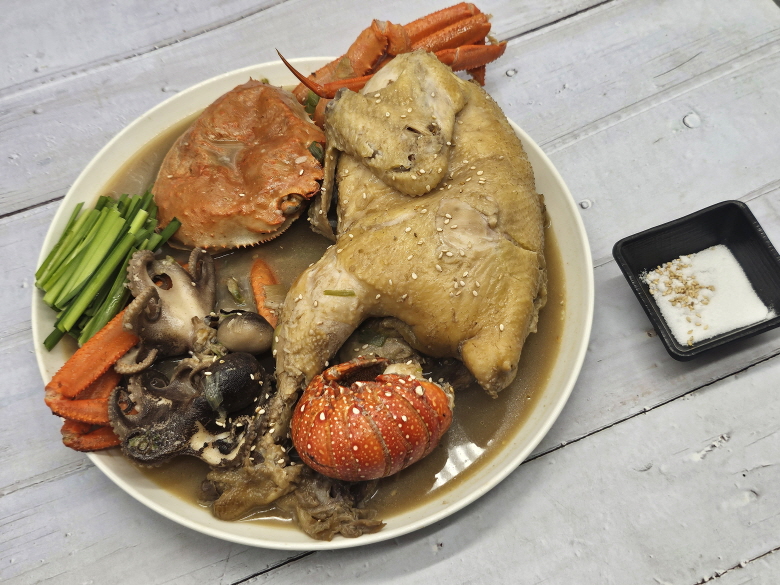 해신탕 밀키트 홍게 랍스타 쭈꾸미 닭 랍스터 해물탕 전골 캠핑음식 보양식 - 상세 이미지 5