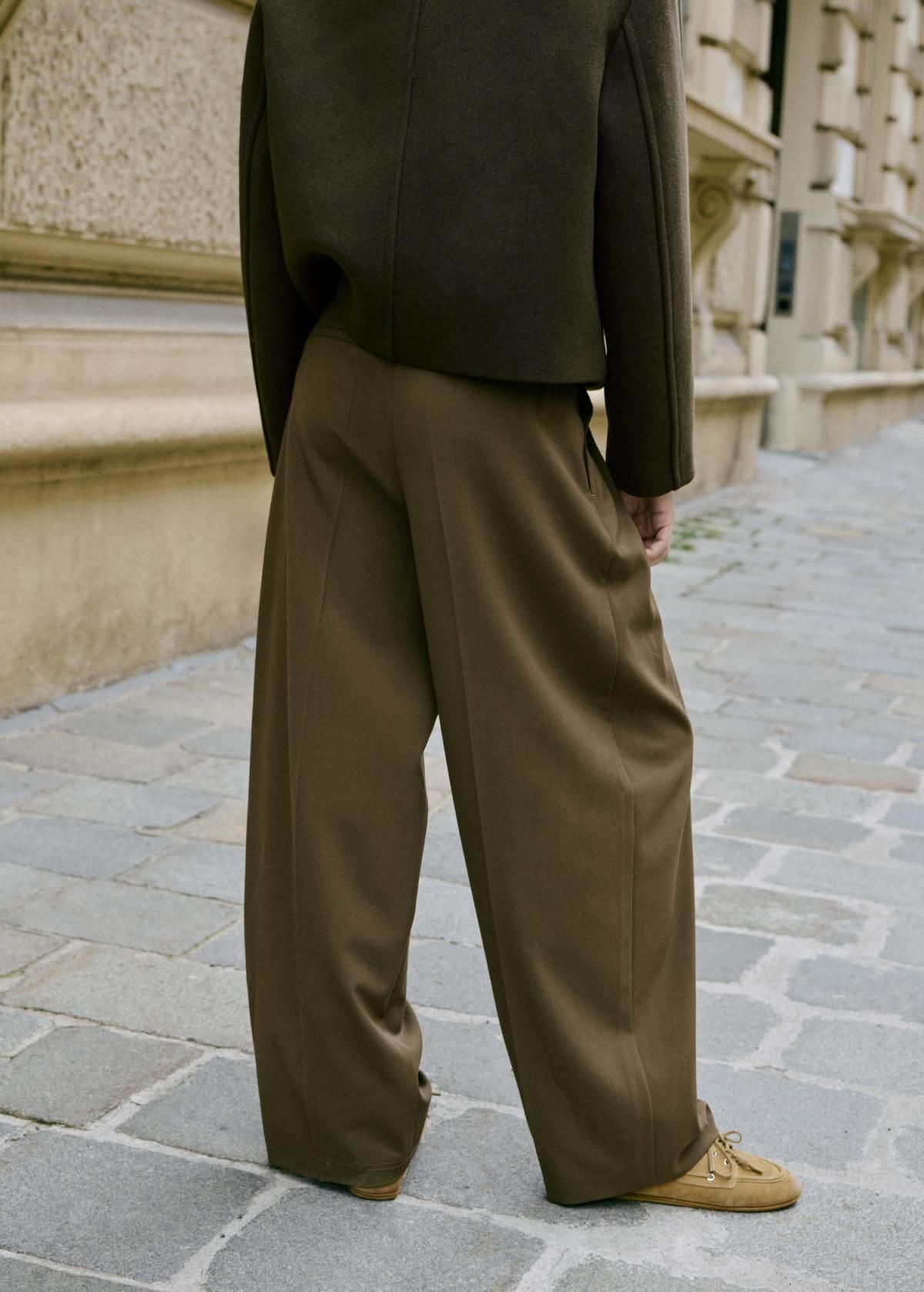 망고 와이드 핀턱 미드라이즈 테크니컬 팬츠 17095990 KHAKI - 상세 이미지 4