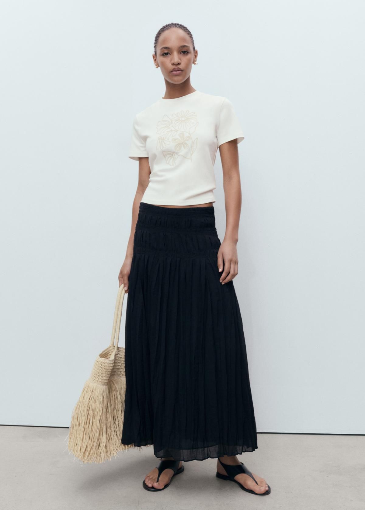 망고 플로럴 자수 코튼 반팔 티셔츠 17042908 BLANCO ROTO - 상세 이미지 3