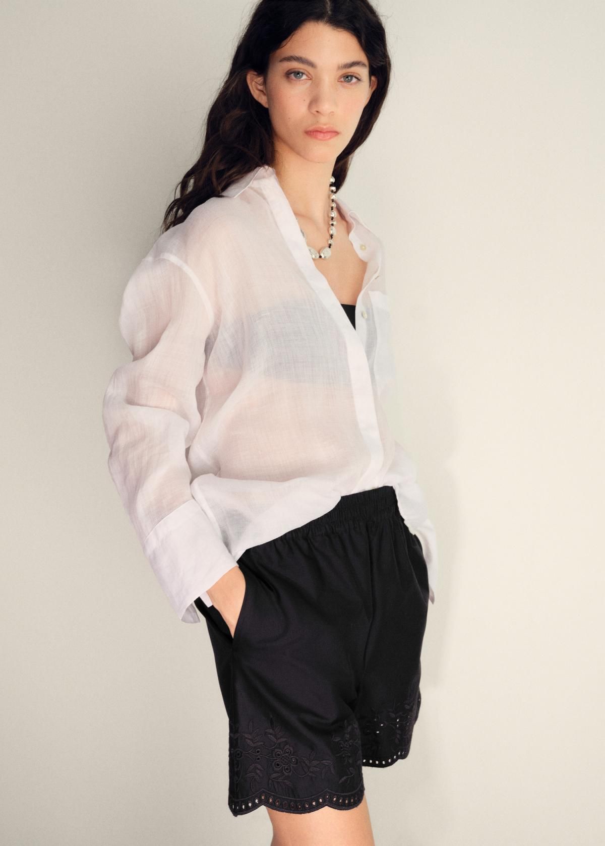 망고 테크니컬 새틴 엣지 자수 밑단 반바지 17051168 NEGRO - 상세 이미지 5