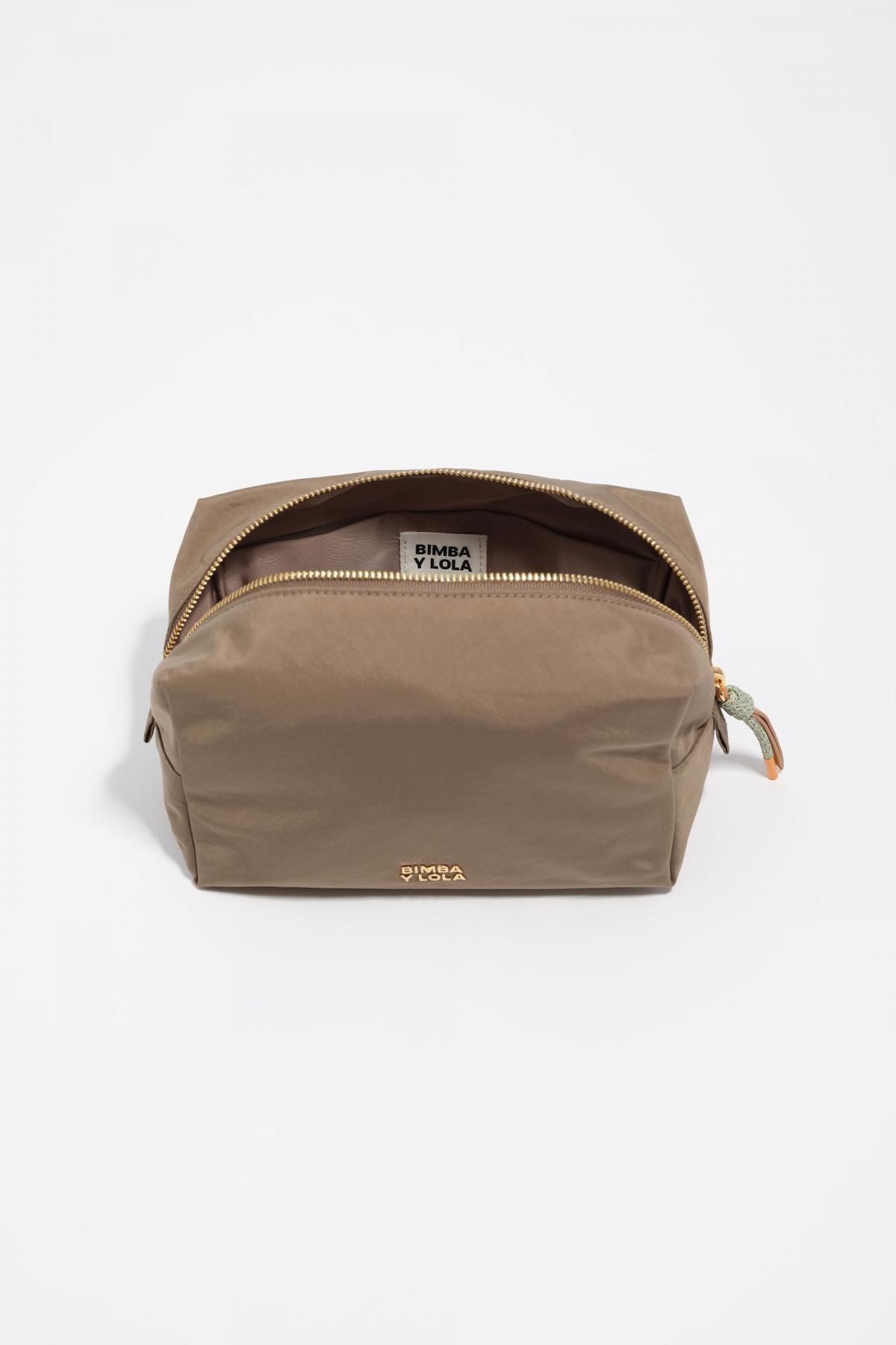 빔바이롤라 소프트 카키브라운 나일론 라지 코스메틱 파우치 252BBI421.11546 KHAKI BROWN - 상세 이미지 3