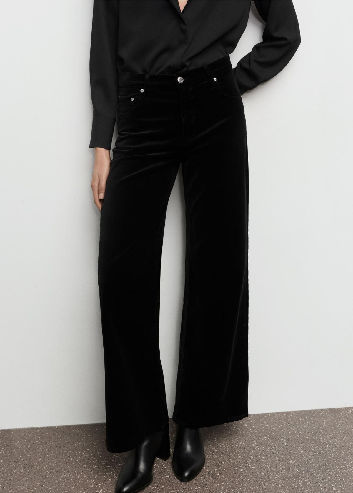 망고 벨벳 와이드핏 미드라이즈 팬츠 17067798 NEGRO - 상품 이미지