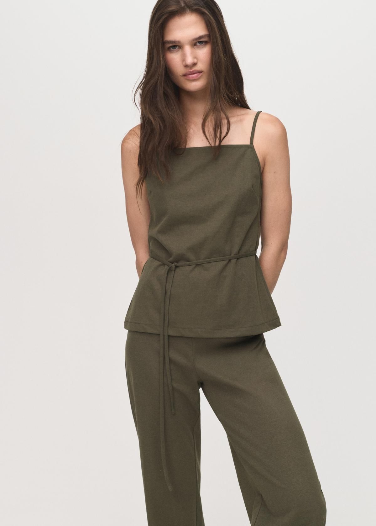 망고 테크니컬 코튼믹스 와이드 스트레이트 웨이스트밴딩 팬츠 17024084 KHAKI - 상세 이미지 5