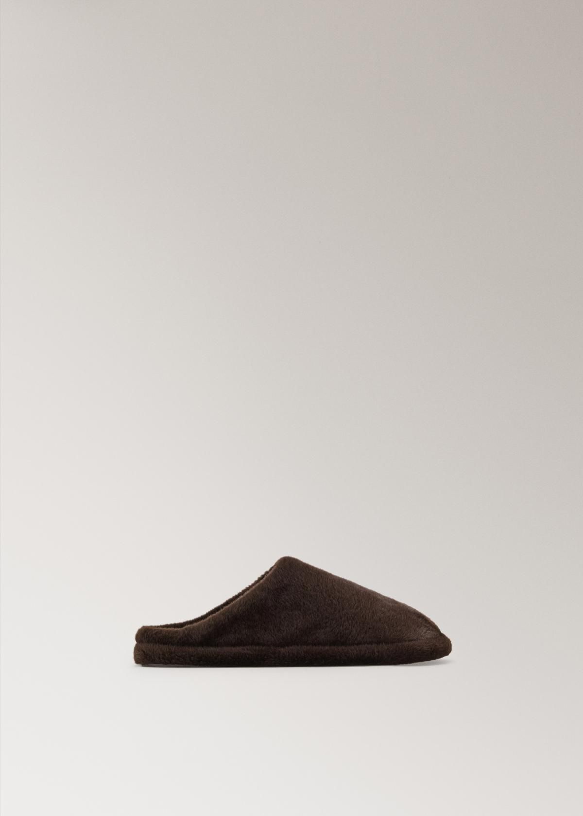 망고 코지 퍼 디테일 클로그 슬리퍼 17074105 CHOCOLATE - 메인 이미지