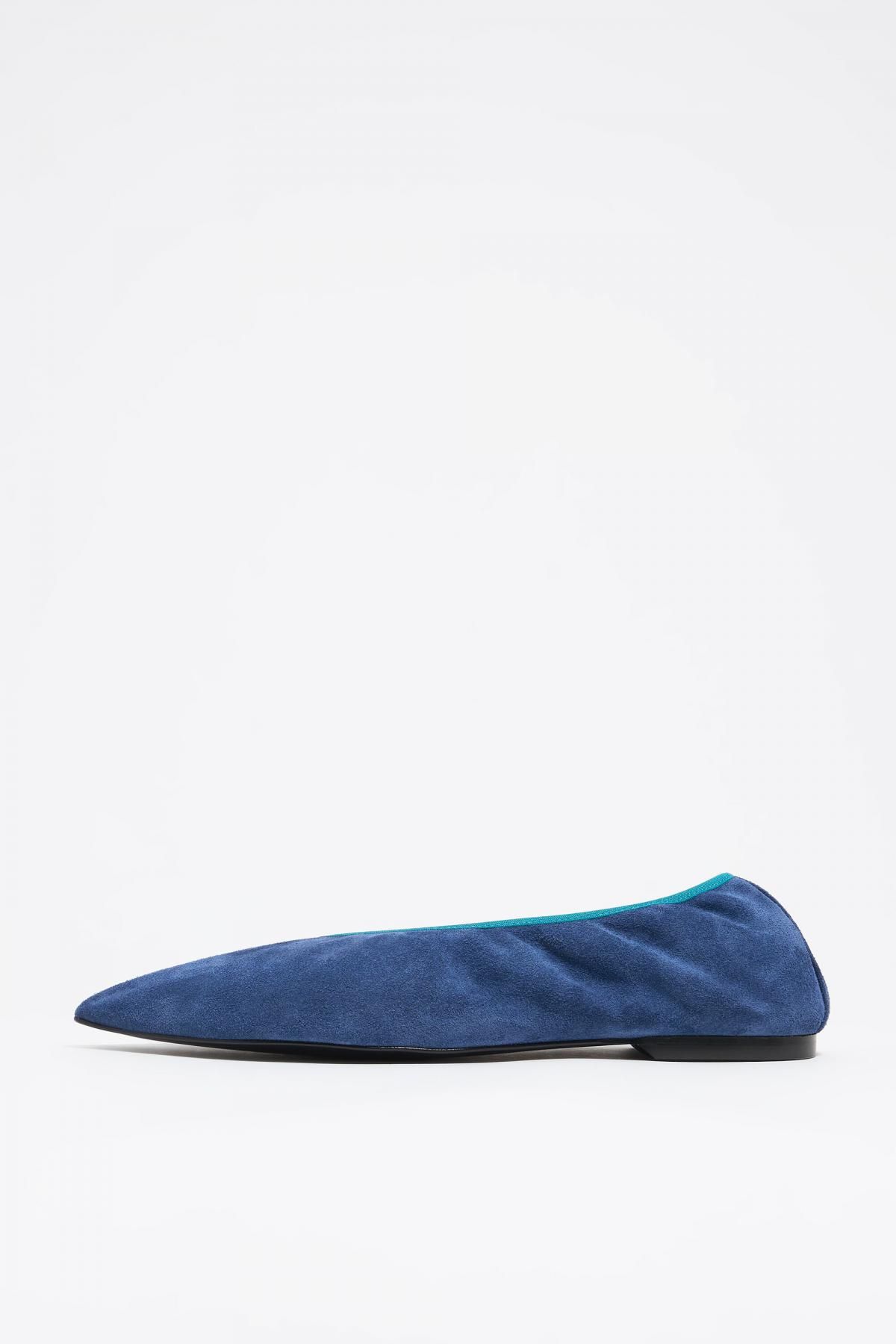 빔바이롤라 포인트토 스웨이드 데님 블루 발레리나 플랫슈즈 252BZ0416.11403 DENIM BLUE - 상품 이미지
