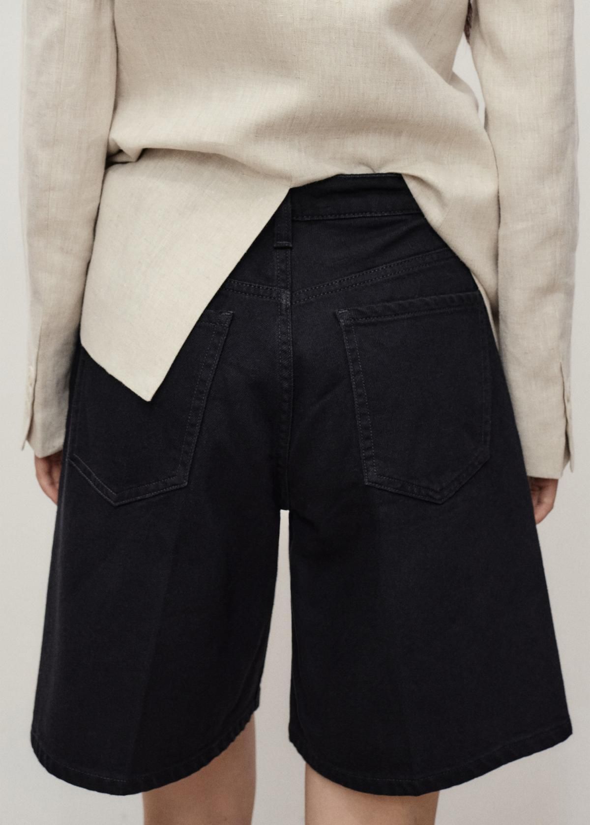 망고 블랙 데님 하이웨이스트 스트레이트핏 버뮤다 반바지 17081207 DENIM NEGRO - 상세 이미지 4