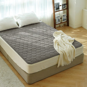 곰표한일 카본 탄소매트 전자파없는 IOT원격제어 전기요 1인용 네츄럴그레... 개봉기 | 실사용 후기 - 상품 이미지 2