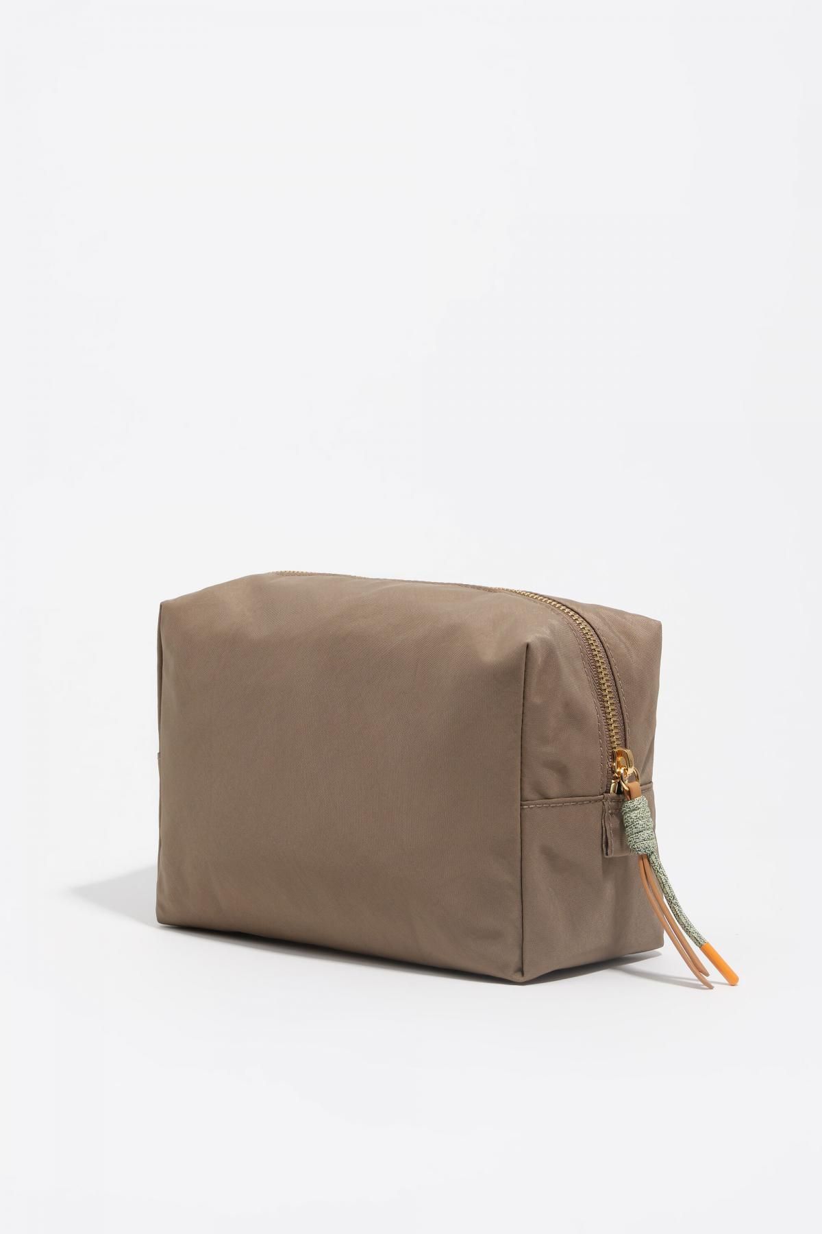 빔바이롤라 소프트 카키브라운 나일론 라지 코스메틱 파우치 252BBI421.11546 KHAKI BROWN - 상세 이미지 4