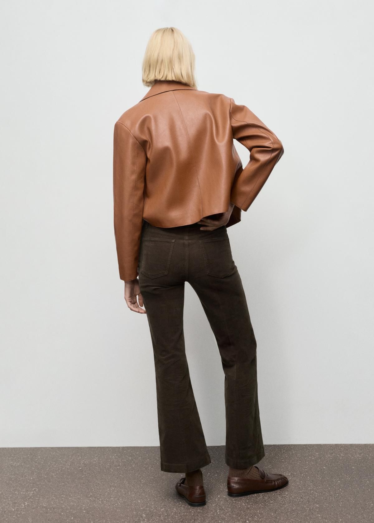 망고 코듀로이 플레어 미드웨이스트 팬츠 17037772 VINO - 상세 이미지 3