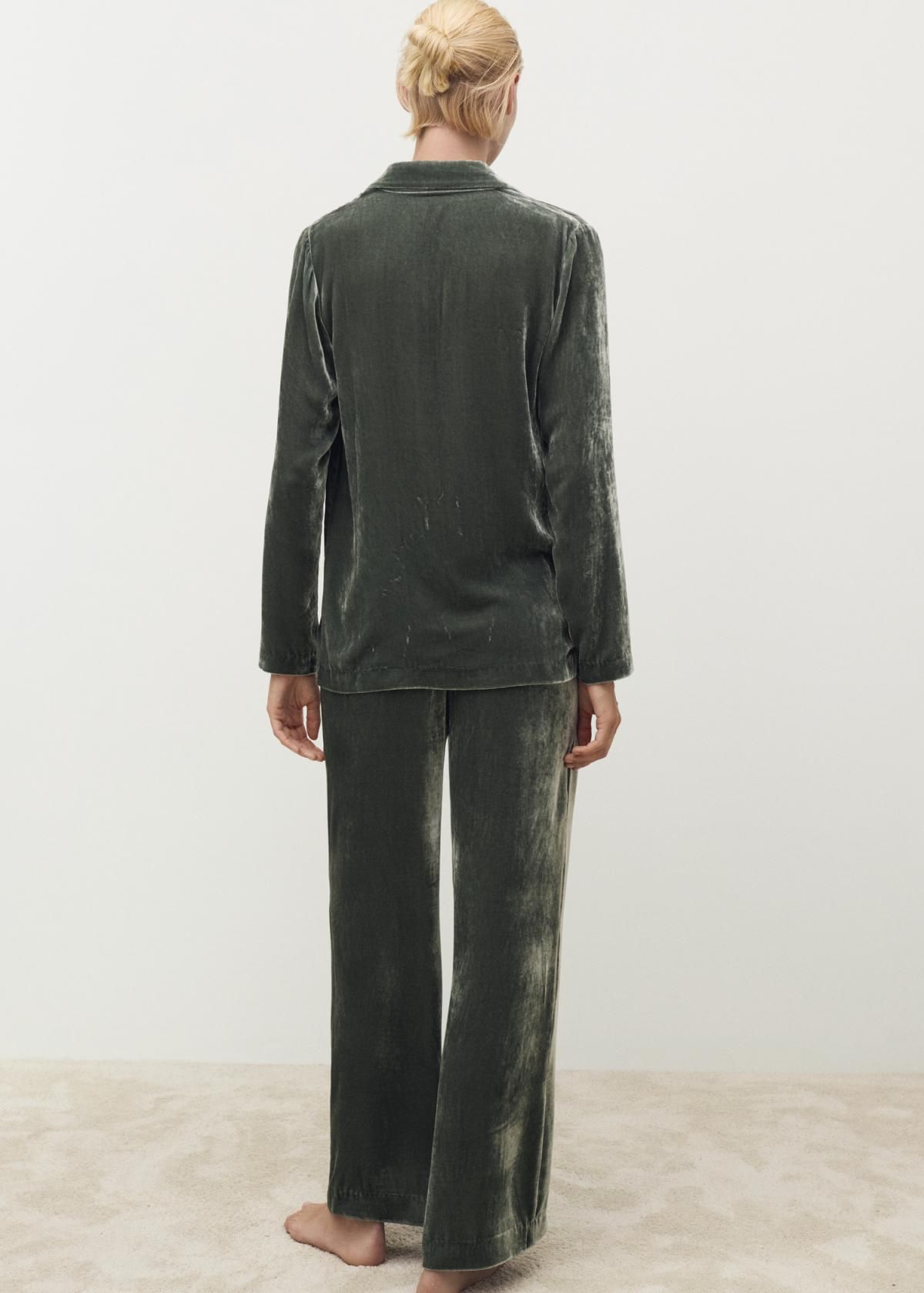 망고 벨벳 테크니컬 와이드 팬츠 17014114 VERDE - 상세 이미지 3