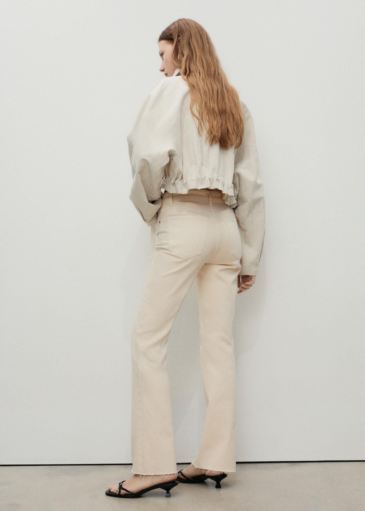 망고 크롭 플레어 데님 하이웨이스트 팬츠 17001235 CRUDO - 상세 이미지 3