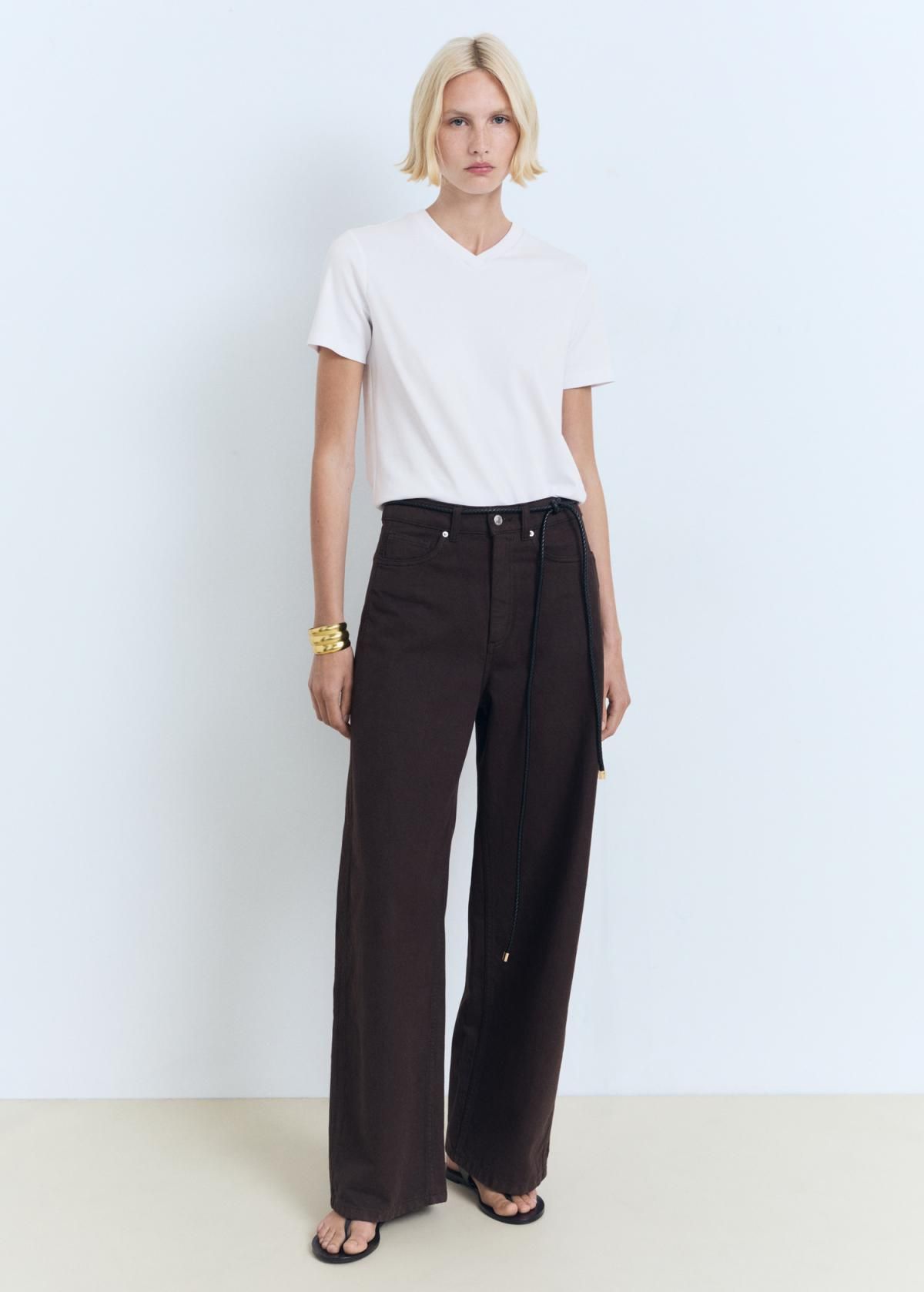 망고 프리미엄 코튼 브이넥 반팔 티셔츠 17021198 BLANCO - 상세 이미지 3